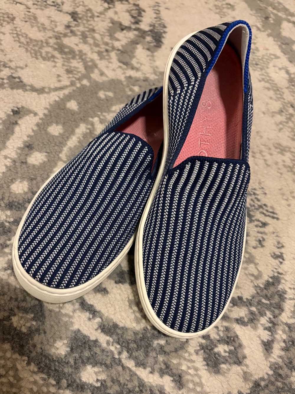 Rothys Original slip on sneaker size 6
